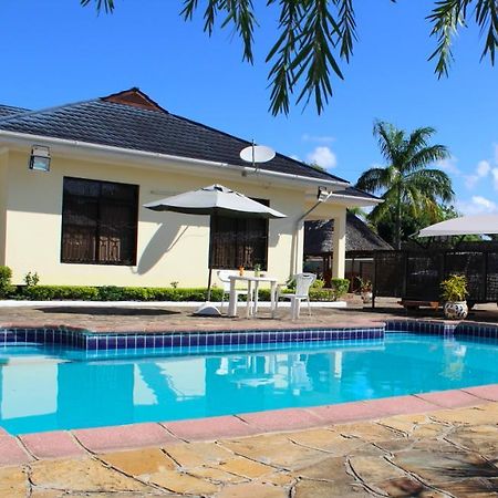 Idc Guest House Bagamoyo Dış mekan fotoğraf